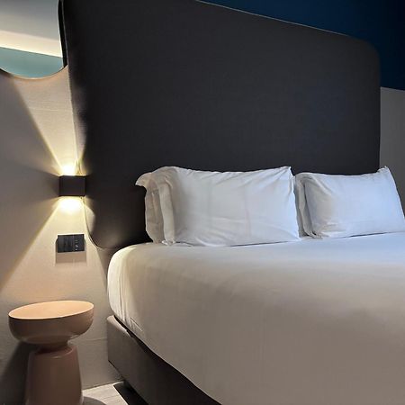 Av Hotel Milano Luaran gambar