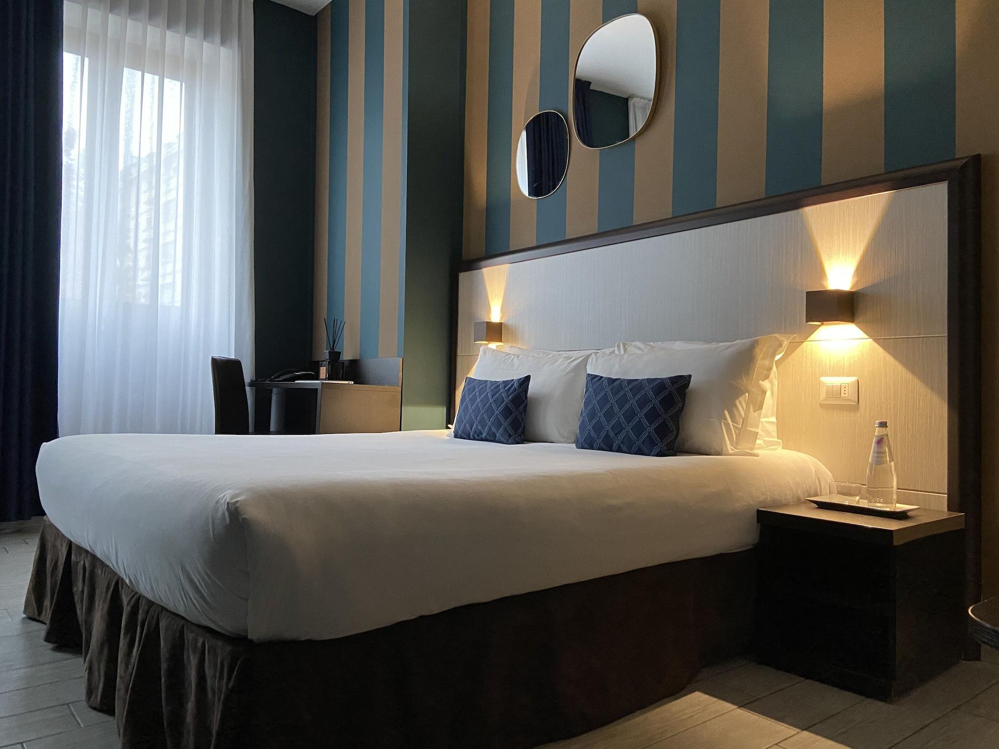 Av Hotel Milano Luaran gambar
