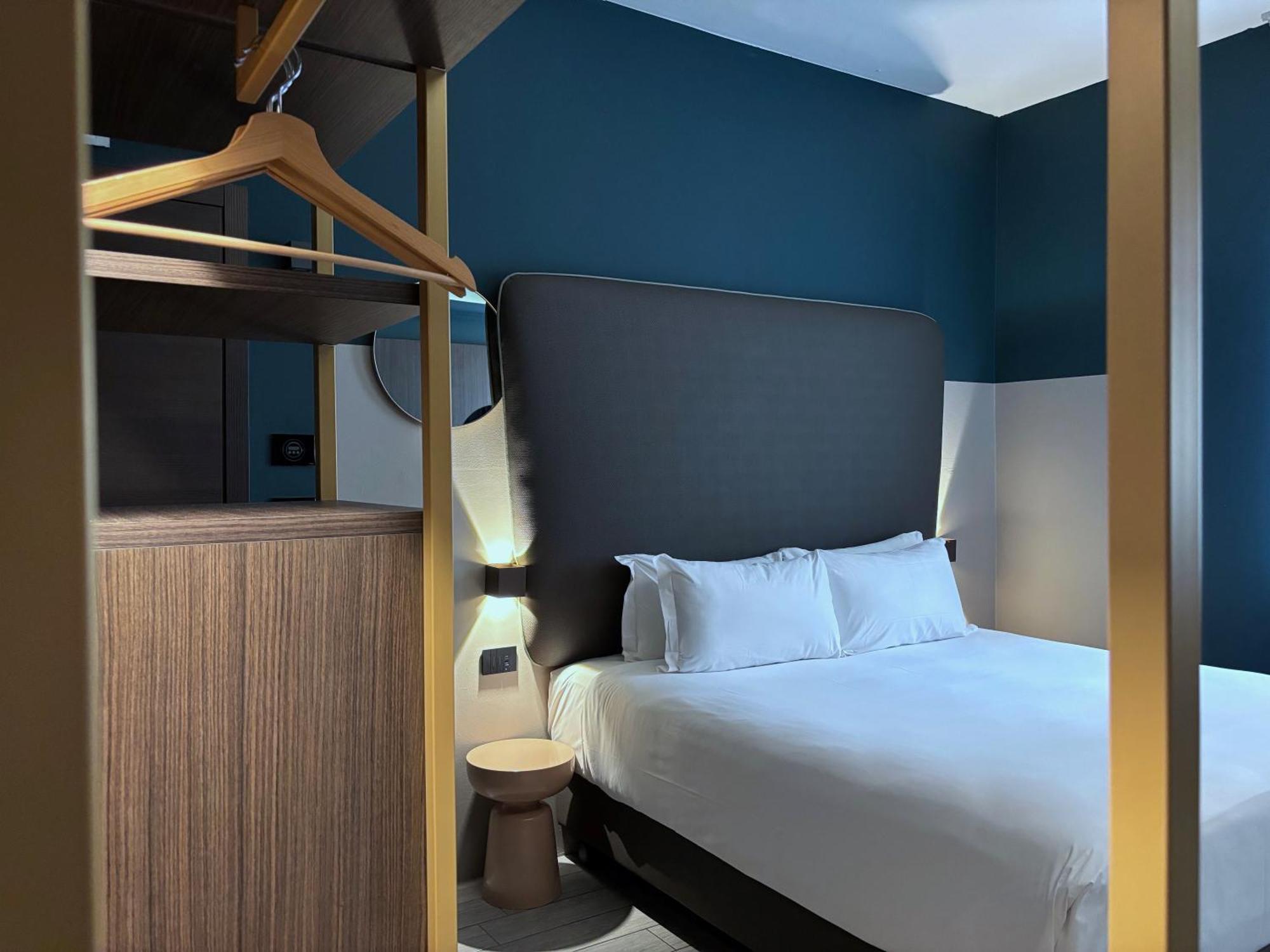Av Hotel Milano Luaran gambar