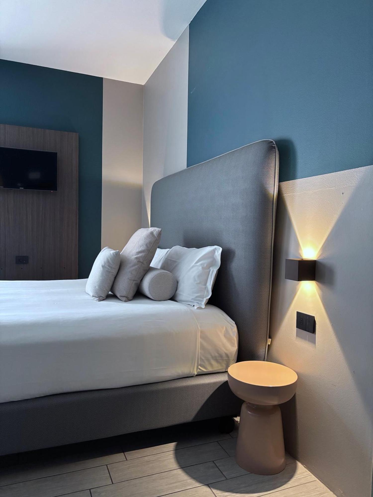 Av Hotel Milano Luaran gambar