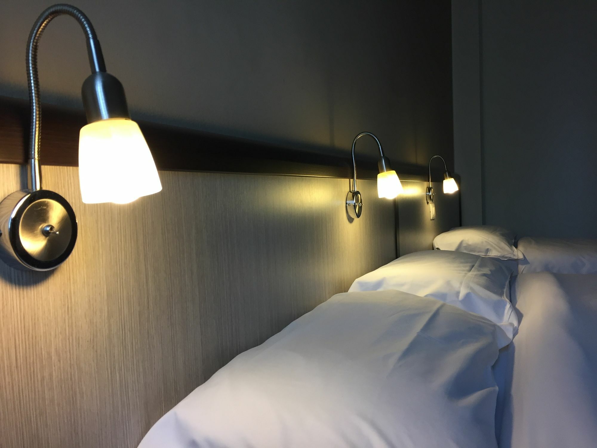 Av Hotel Milano Luaran gambar