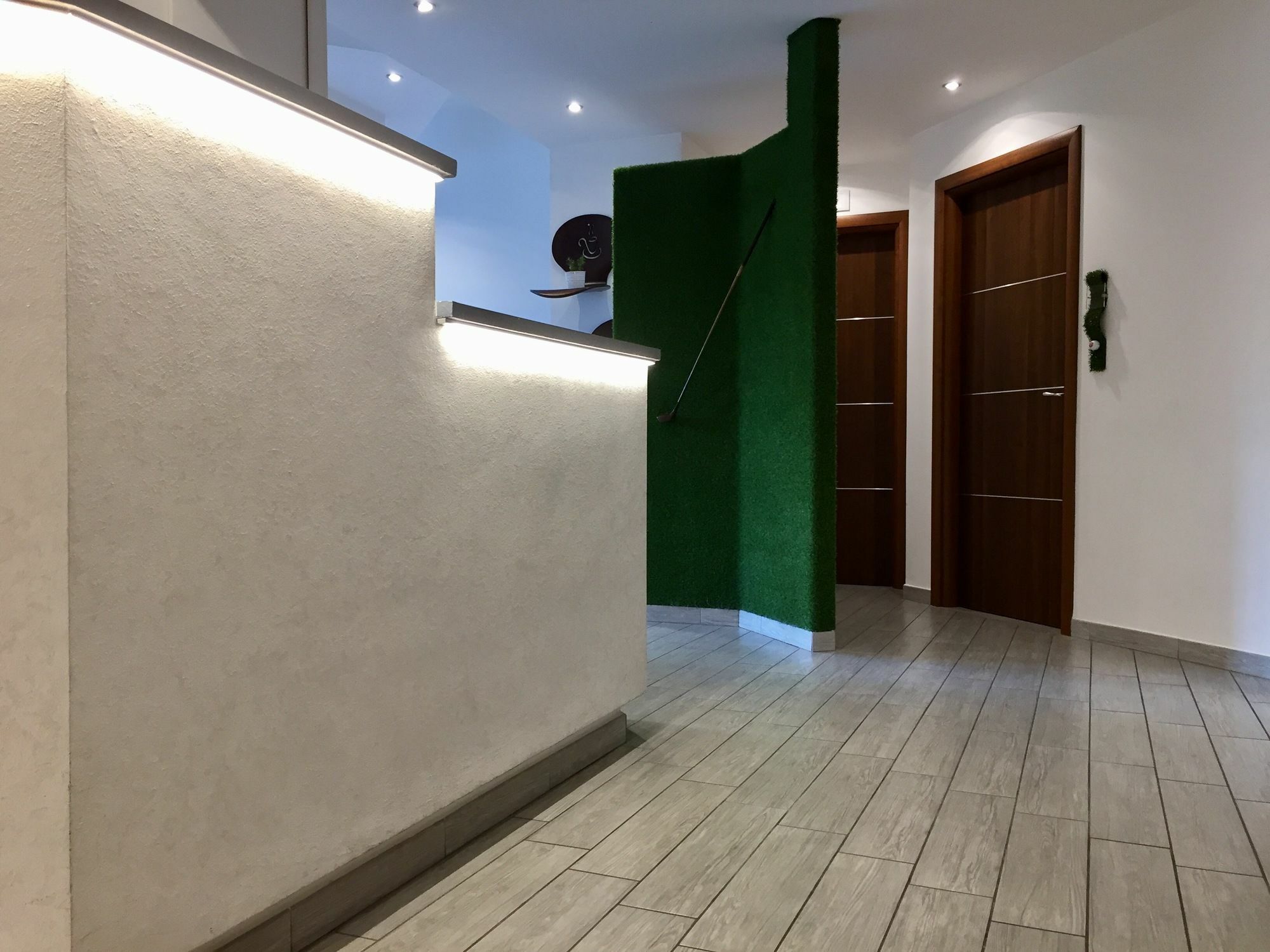 Av Hotel Milano Luaran gambar
