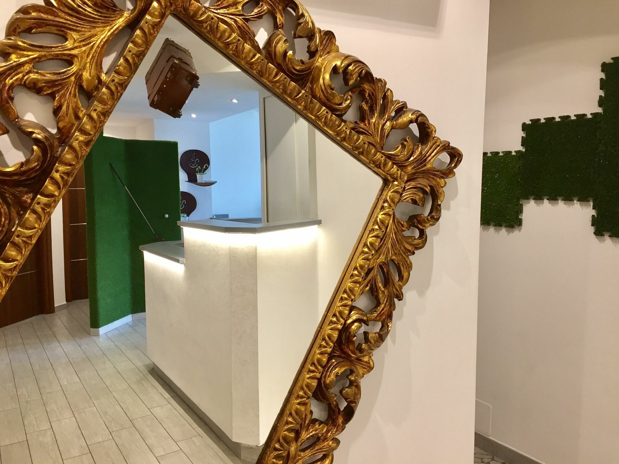Av Hotel Milano Luaran gambar